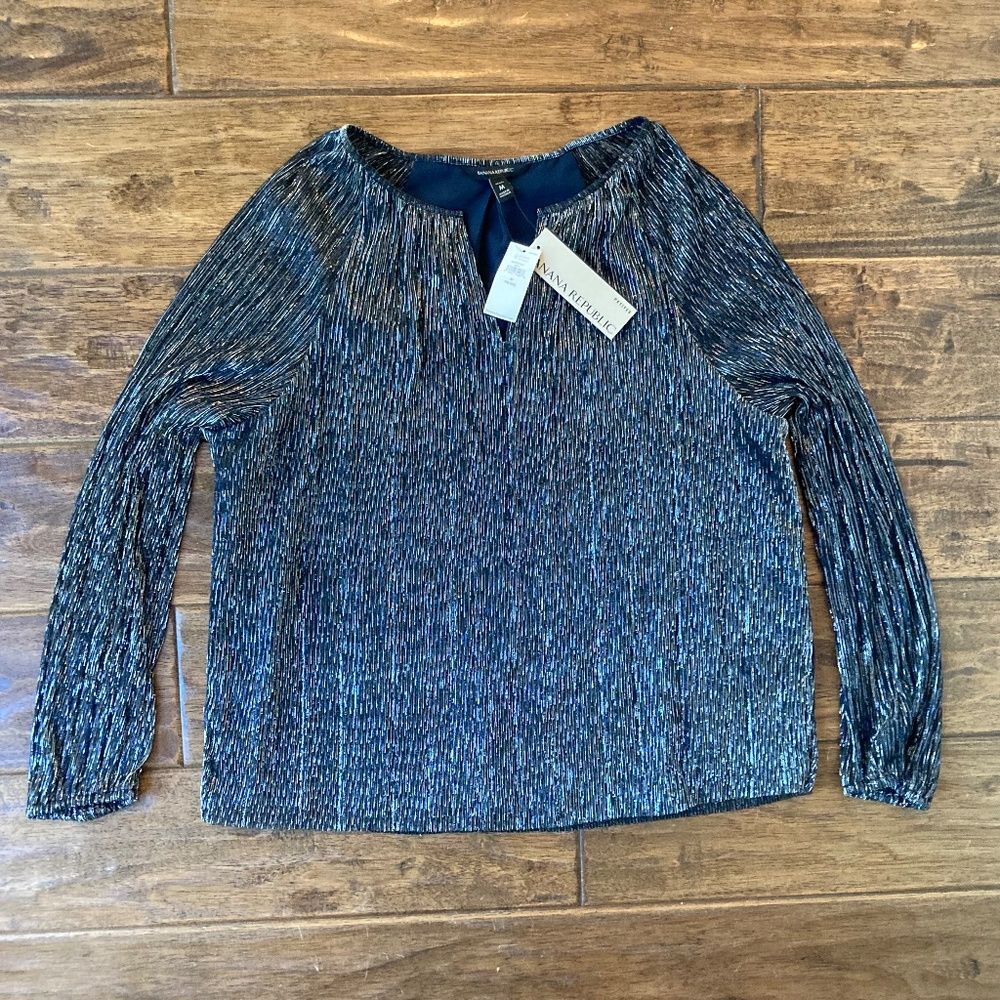 Banana Republic Metallic Balloon-Sleeve Top Size Medium Petite New with Tags